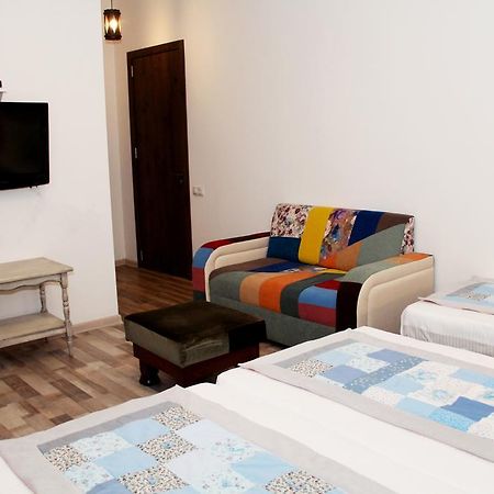 Hotel Delisi Tbilisi Esterno foto