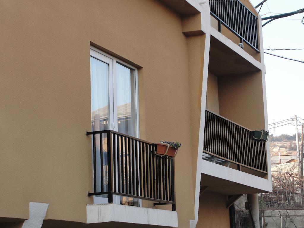 Hotel Delisi Tbilisi Esterno foto