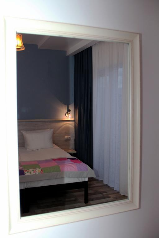 Hotel Delisi Tbilisi Esterno foto